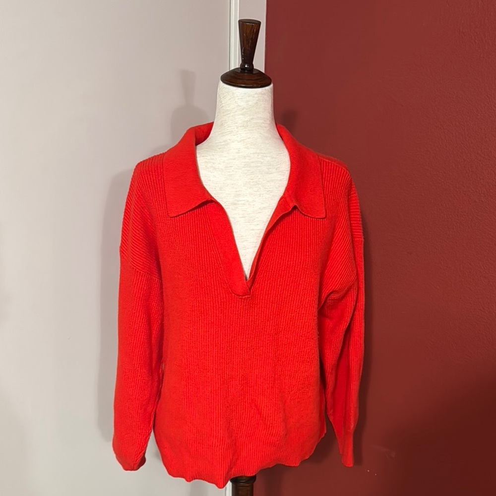 Vibrant Red V-Neck Sweater with Long Sleeves